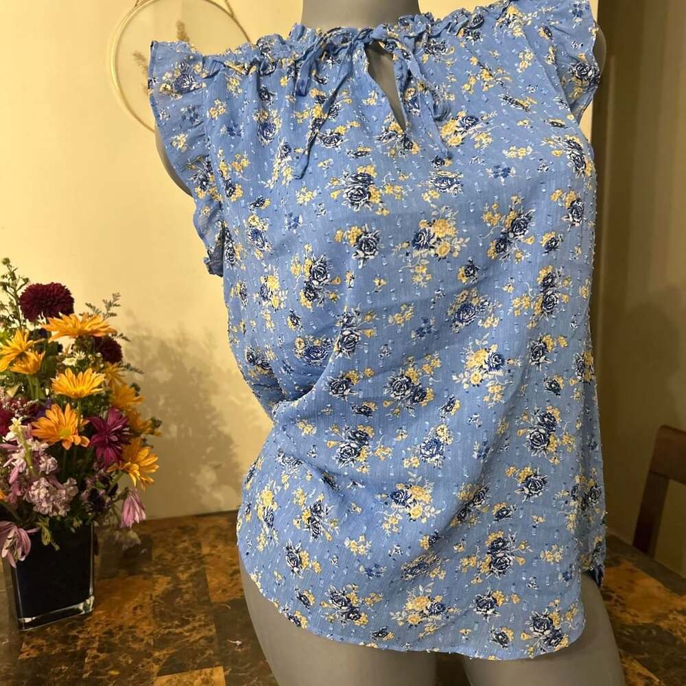 Maison d'Amelie Blue Floral Blouse Size S Ruffled Sleeves